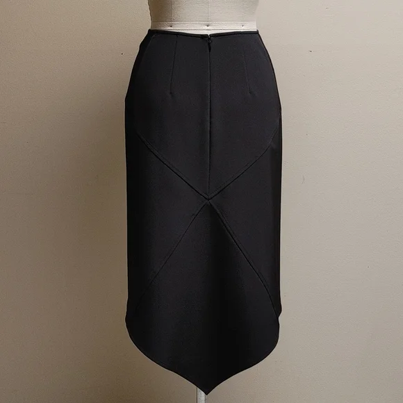 JÖN Black Pointed Hem Skirt 4 - Picture 4 of 10